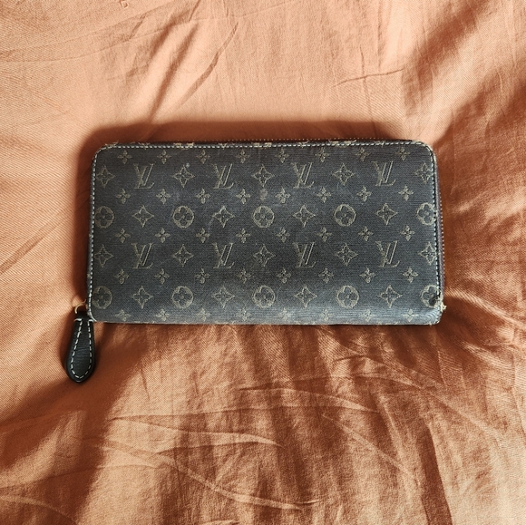 Louis Vuitton Handbags - Louis Vuitton Ebene Mini Lin Monogram Zippy Wallet